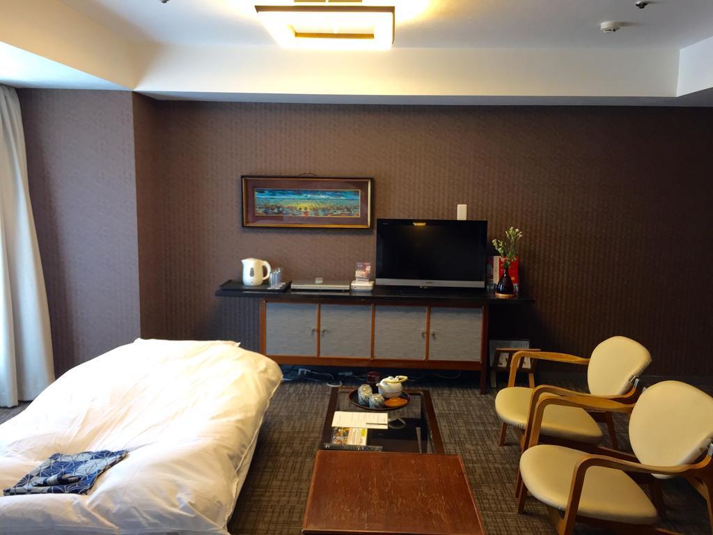 Hotel Ichiei Oszaka Kültér fotó