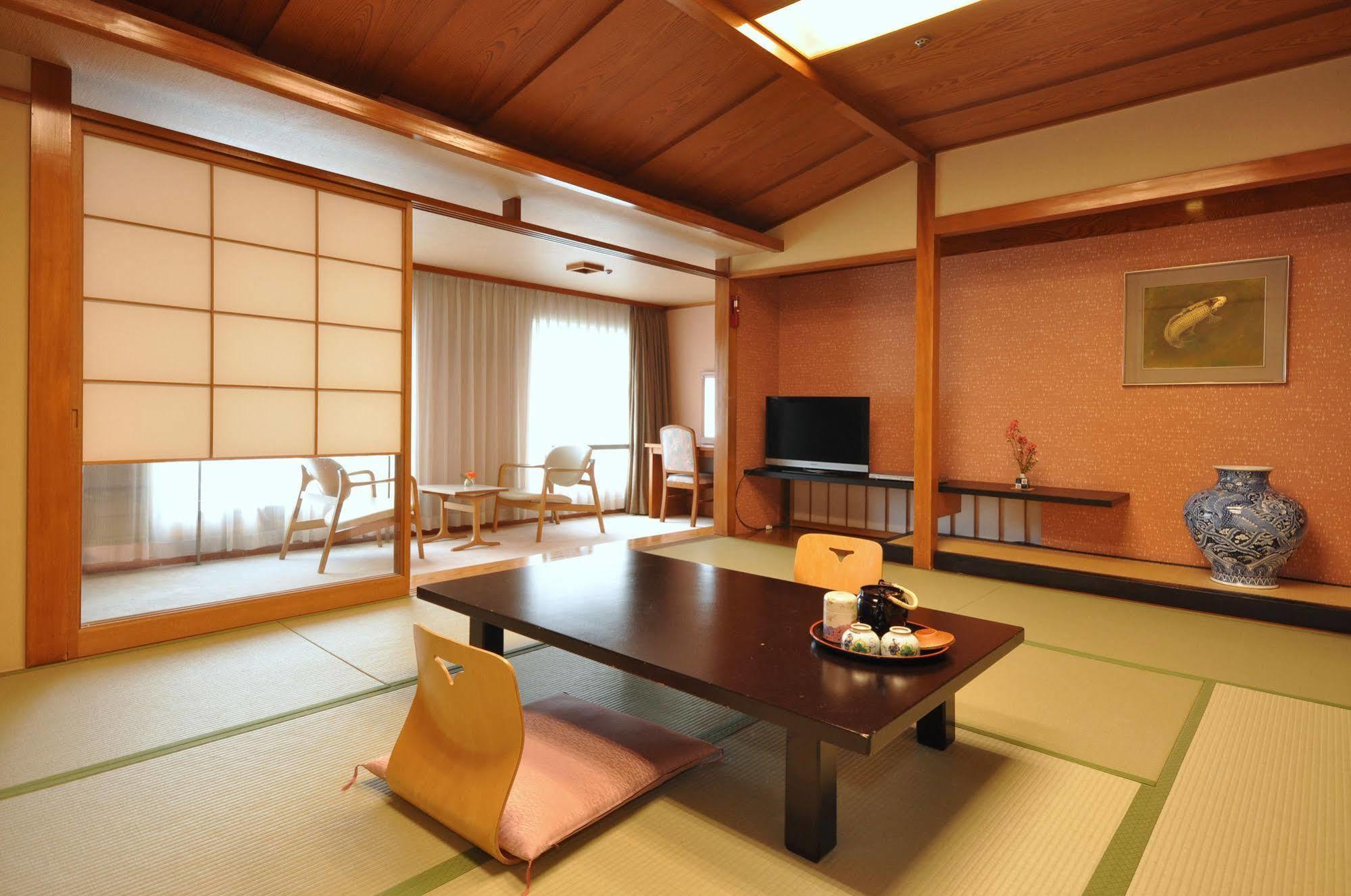 Hotel Ichiei Oszaka Kültér fotó