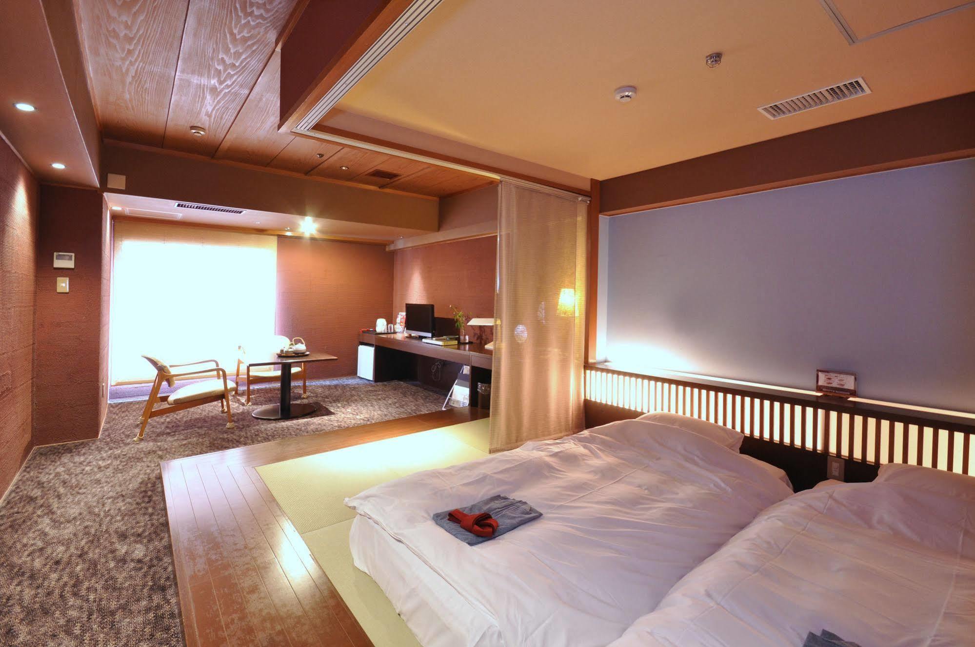 Hotel Ichiei Oszaka Kültér fotó